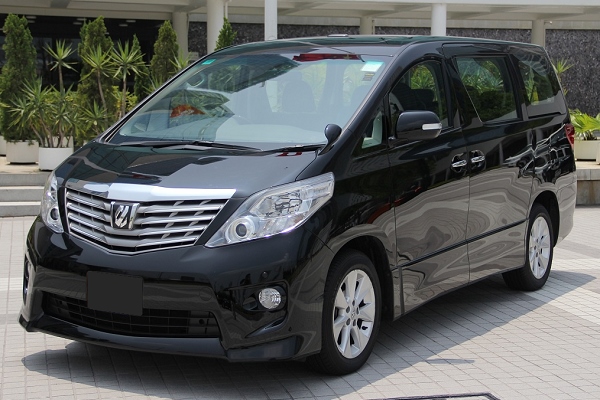 Private car takes you from Hong Kong Airport to Shenzhen